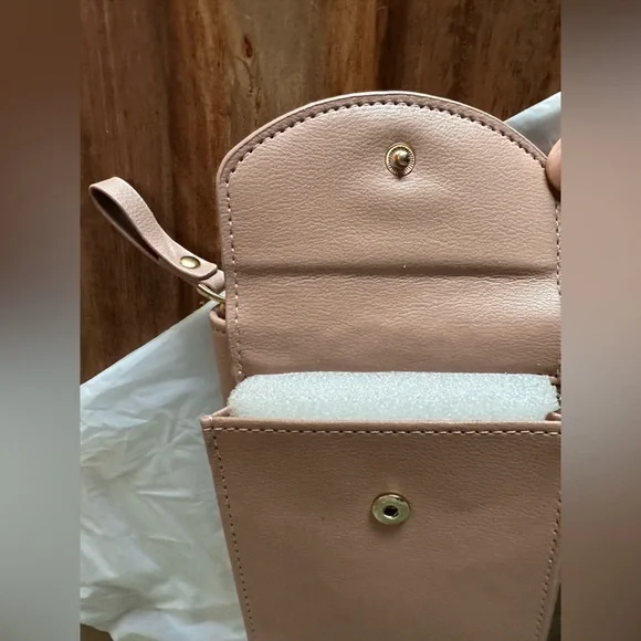 Selena The Label crossbody bag pink phone pocket money/change credit card pocket - Picture 14 of 16